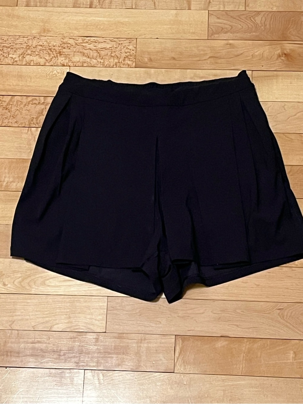 lululemon pleated skort
